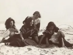 A_pretty_good_story._On_the_beach_at_Coney_Island,_N.Y,_from_Robert_N._Dennis_collection_of_stereoscopic_views